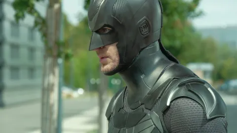 Кадр из фильма Суперчел