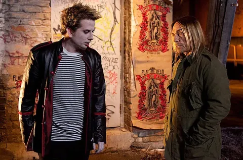 Кадр из фильма Глоток