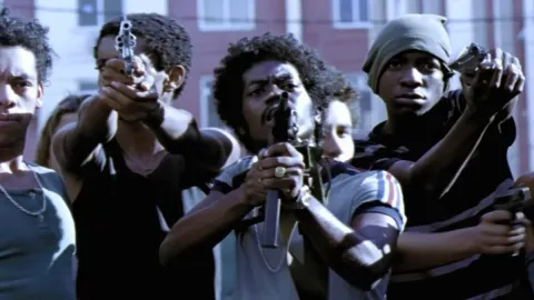 Кадр из фильма Город бога