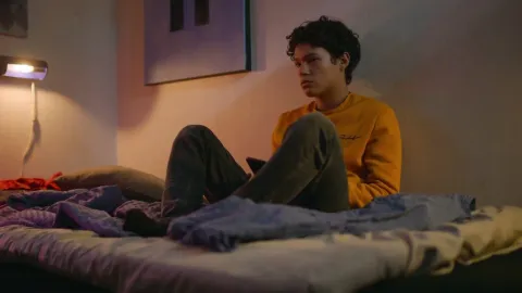 Кадр из фильма Молодые монархи