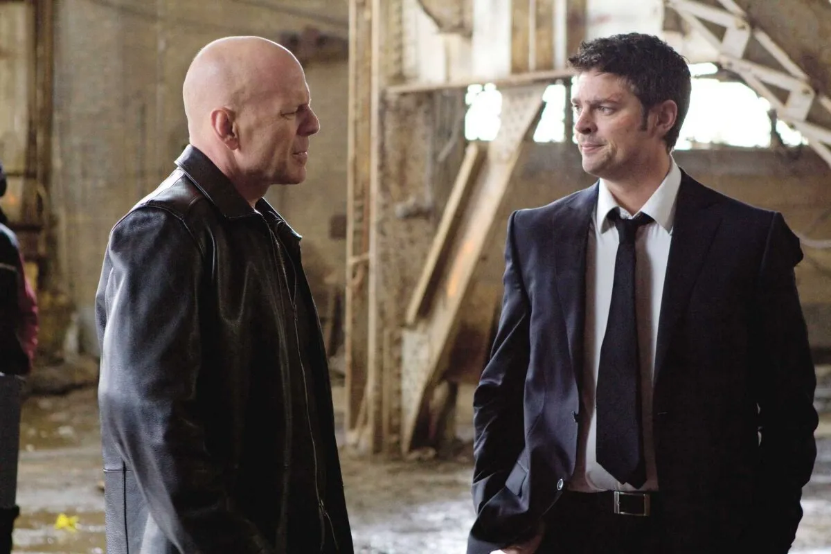 Кадр из фильма РЭД