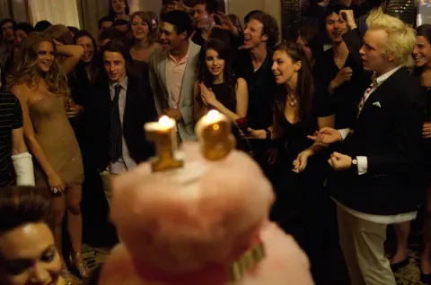 Кадр из фильма Двенадцать