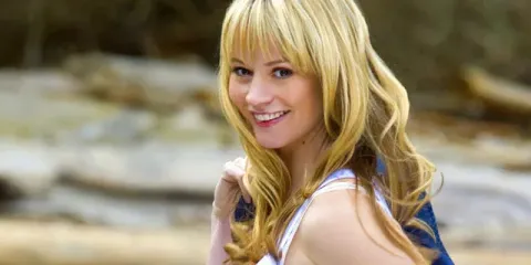 Кадр из фильма Остров Харпера