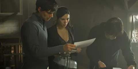 Кадр из фильма Остров Харпера