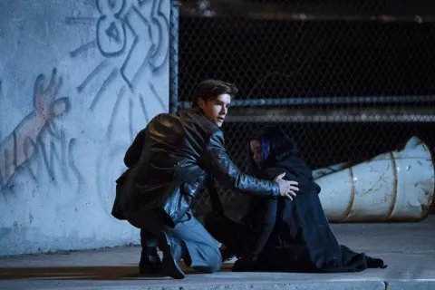 Кадр из фильма Титаны