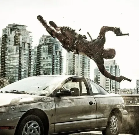 Кадр из фильма Дэдпул