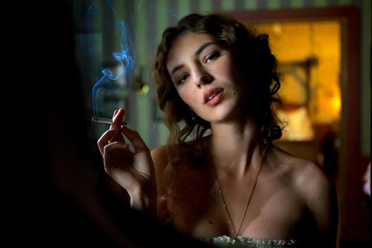 Кадр из фильма Необычайные приключения Адель