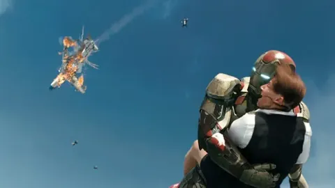 Кадр из фильма Железный человек 3