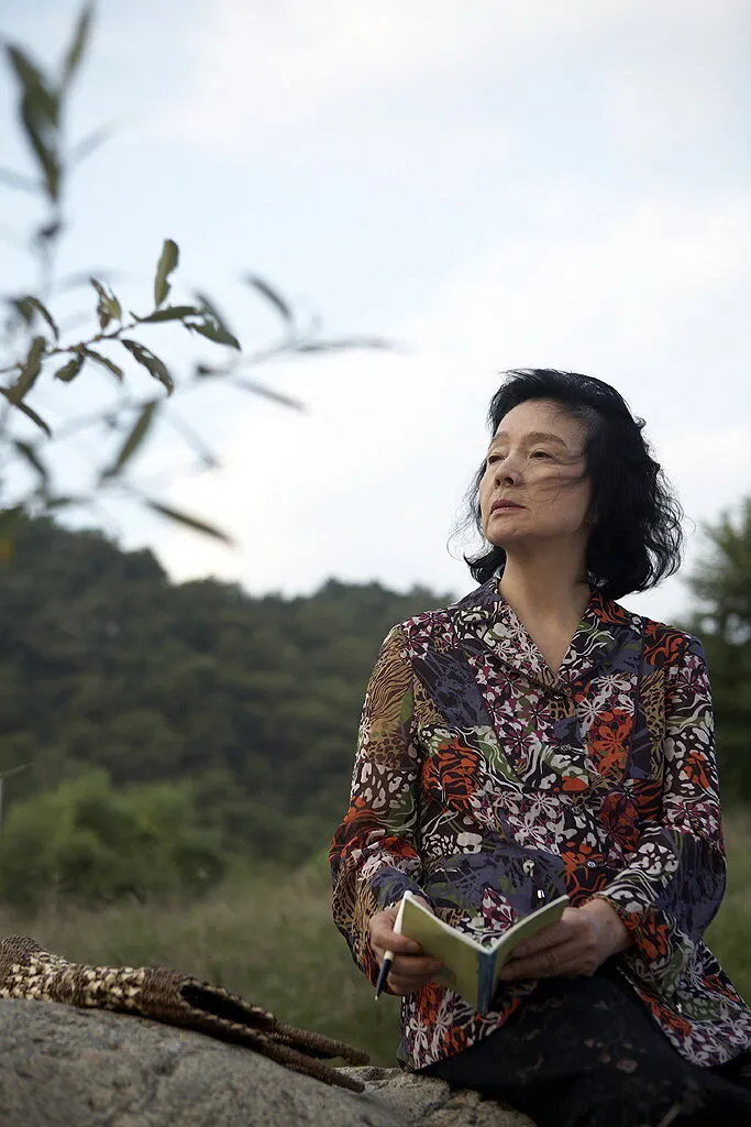 Кадр из фильма Поэзия