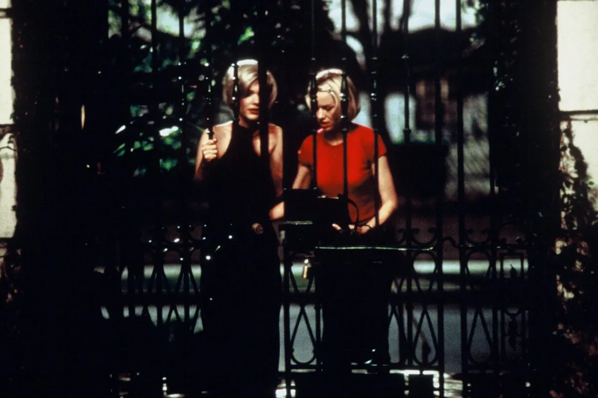 Кадр из фильма Малхолланд Драйв