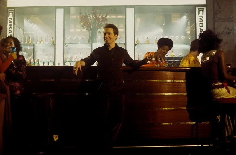 Кадр из фильма Джим с Пиккадилли