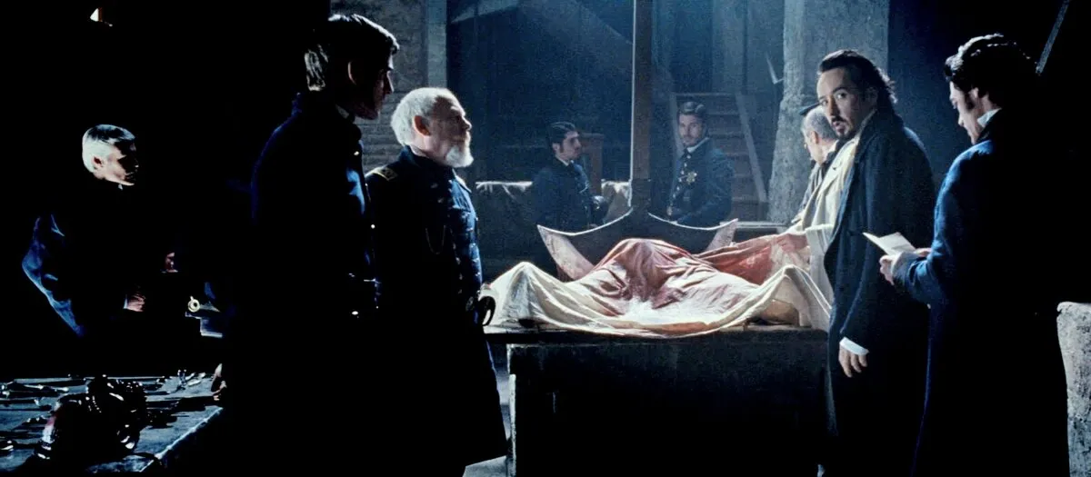 Кадр из фильма Ворон