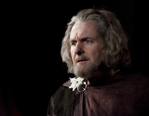 Кадр из фильма Столпы Земли