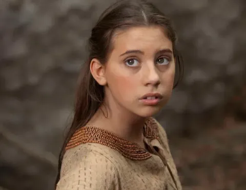 Кадр из фильма Столпы Земли