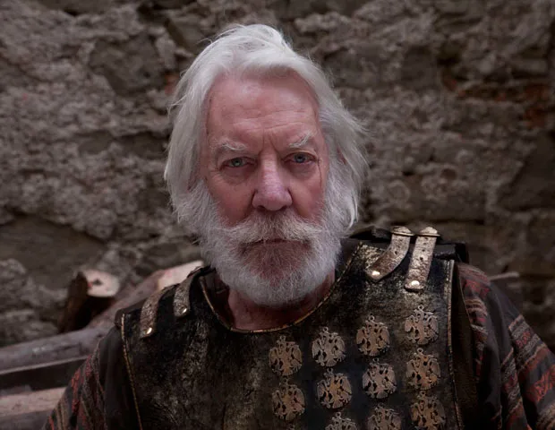 Кадр из фильма Столпы Земли