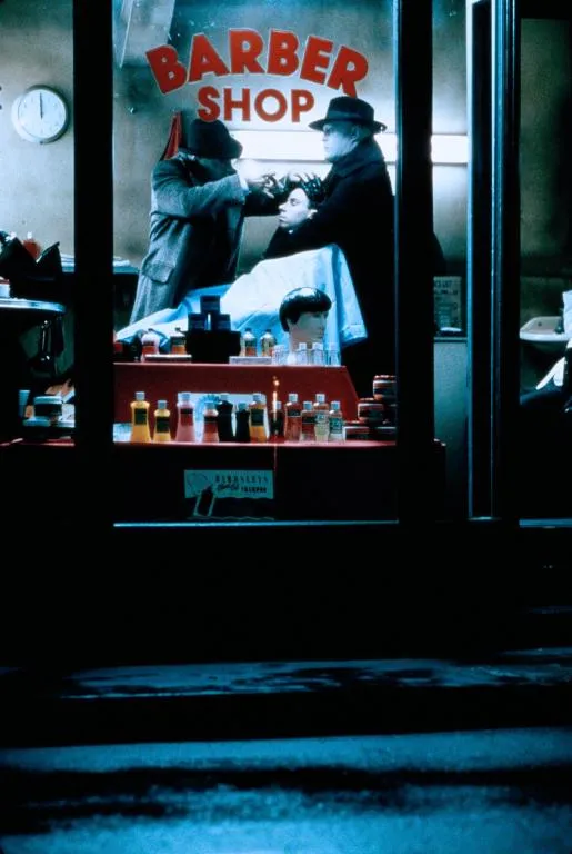 Кадр из фильма Тёмный город