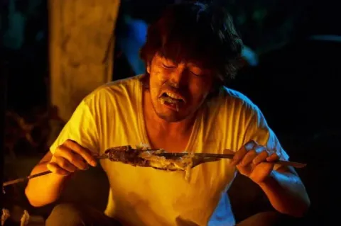 Кадр из фильма Робинзон на Луне