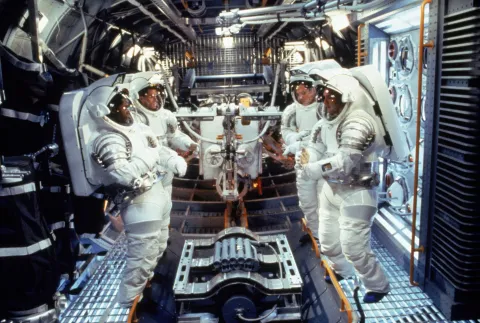 Кадр из фильма Столкновение с бездной