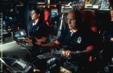 Кадр из фильма Столкновение с бездной