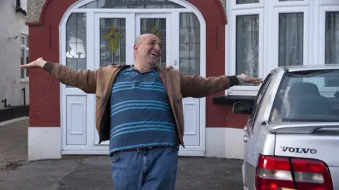 Кадр из фильма Неверный