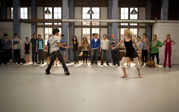 Кадр из фильма Танцевальная академия