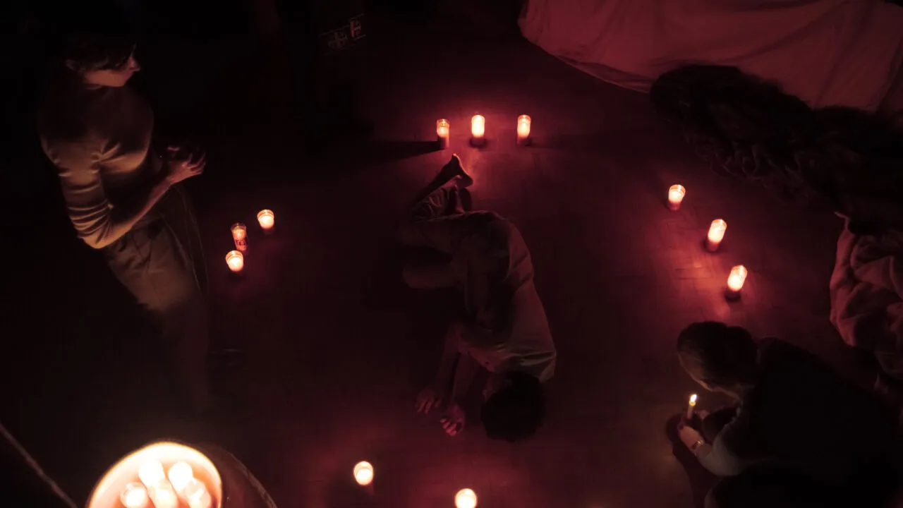 Кадр из фильма 13 изгнаний дьявола