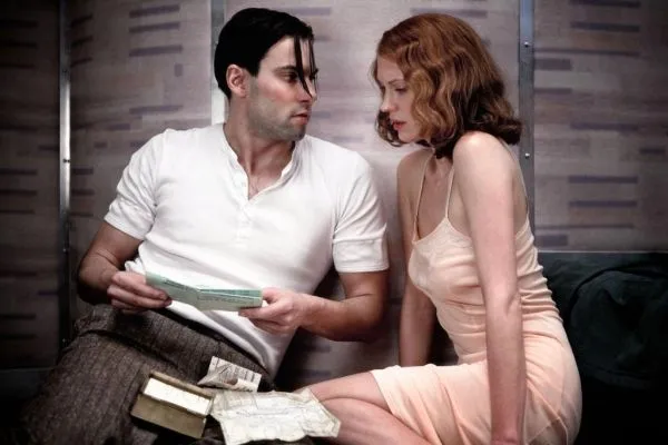 Кадр из фильма «Гинденбург»: Последний полёт