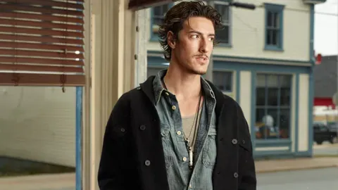 Кадр из фильма Тайны Хейвена