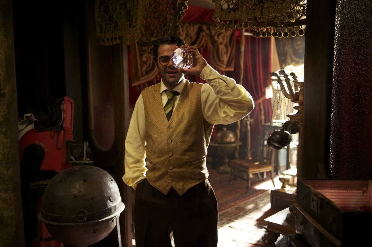 Кадр из фильма Цыпленок с черносливом