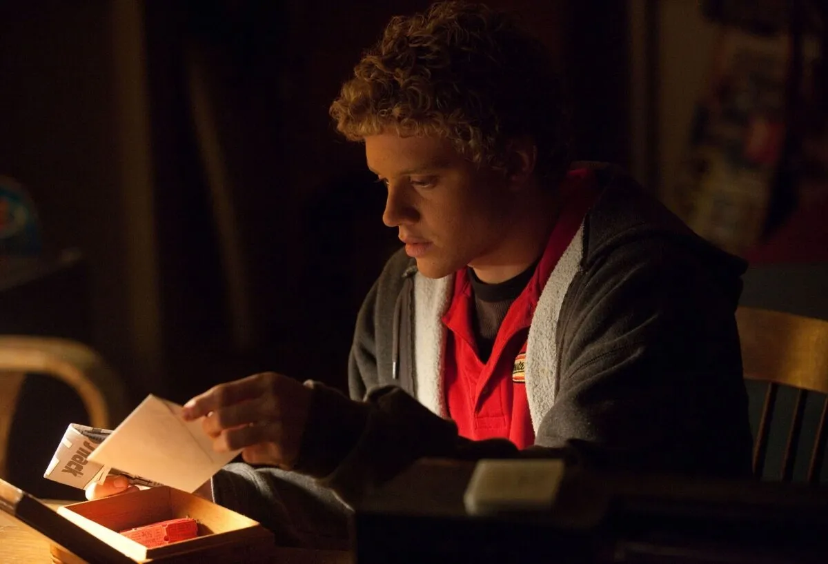 Кадр из фильма Покорители волн