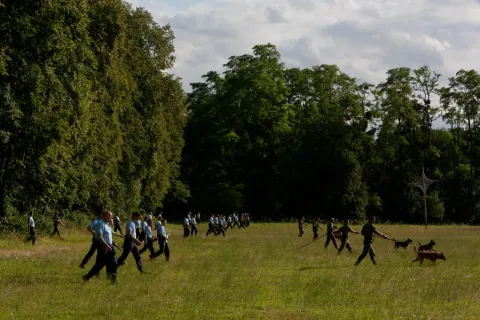 Кадр из фильма Добыча