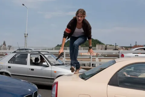 Кадр из фильма Добыча