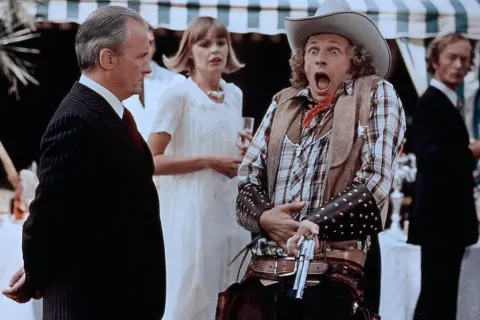 Кадр из фильма Игрушка