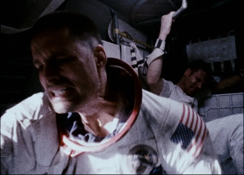 Кадр из фильма Аполлон 18