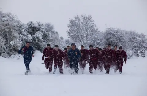 Кадр из фильма Юнайтед. Мюнхенская трагедия