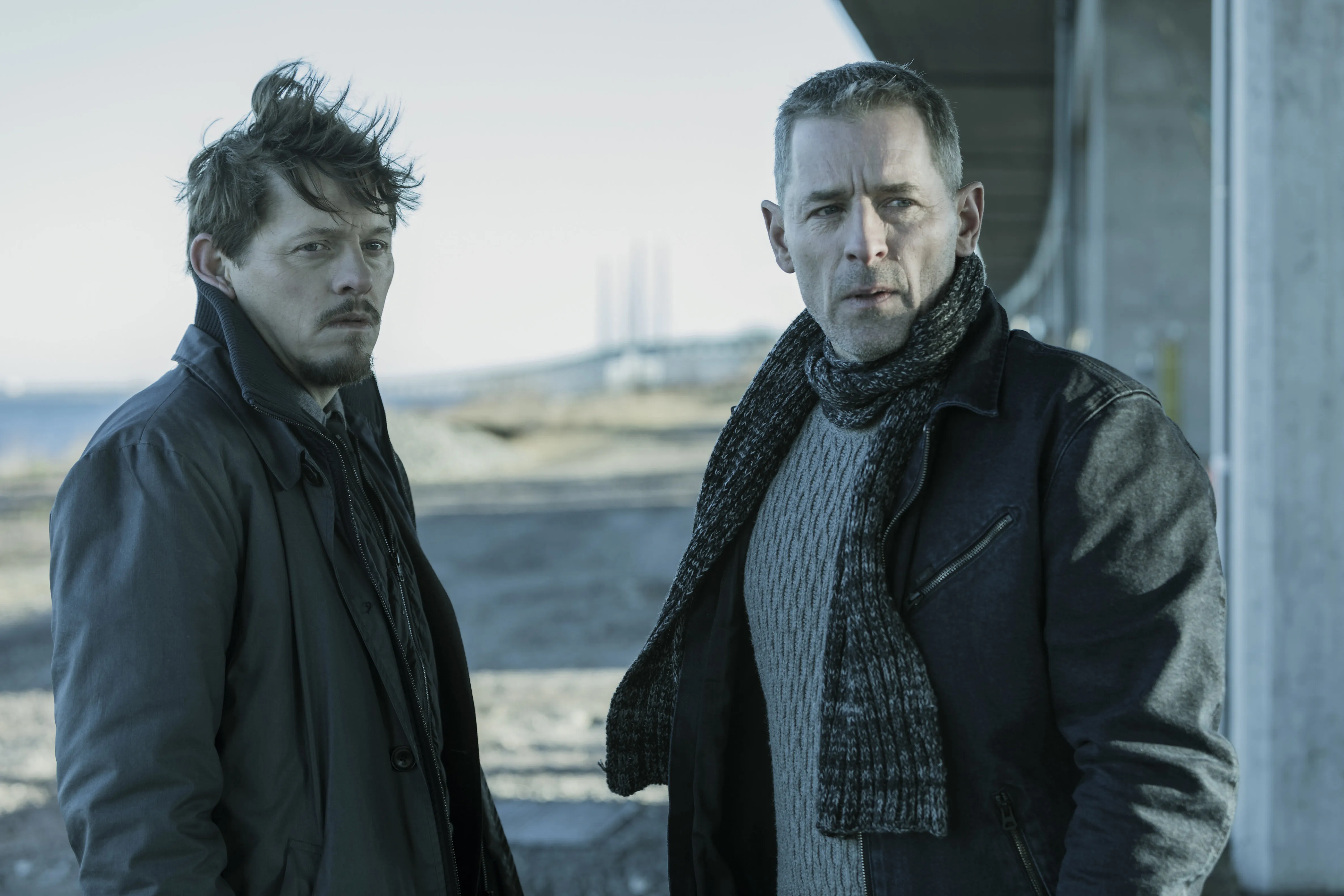 Кадр из фильма Мост