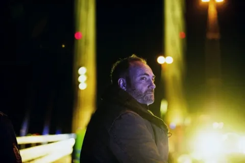 Кадр из фильма Мост