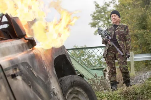 Кадр из фильма РЭД 2