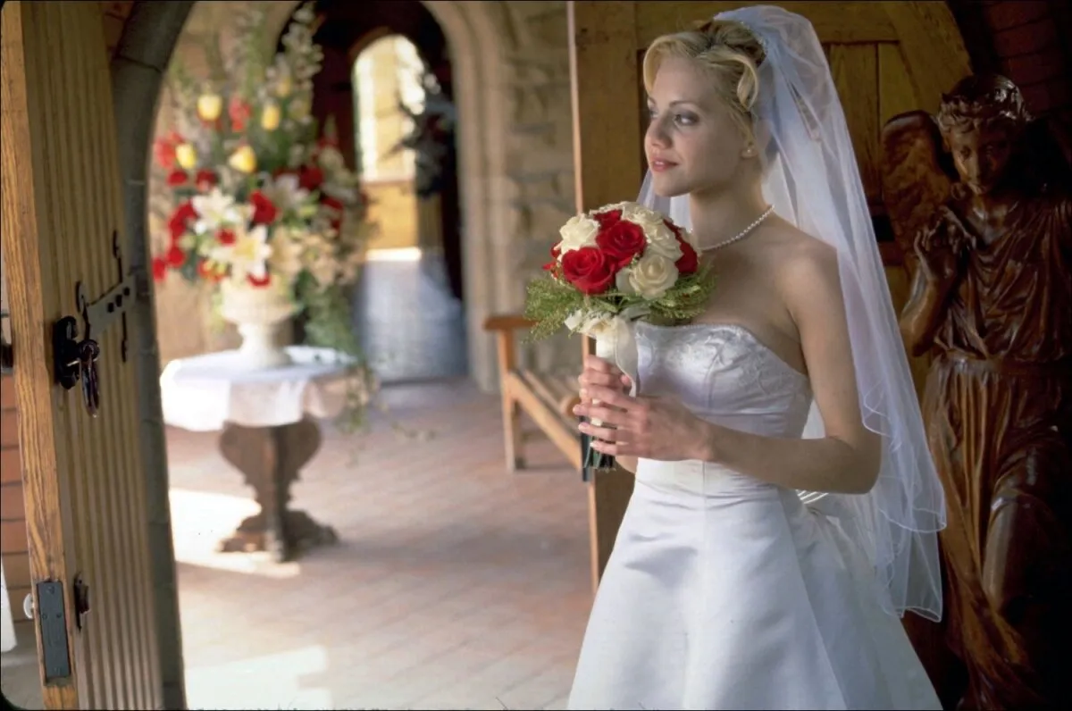 Кадр из фильма Молодожены