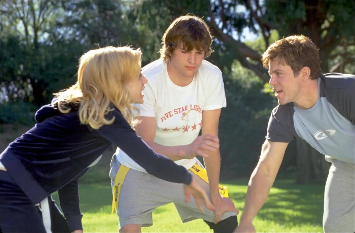 Кадр из фильма Молодожены