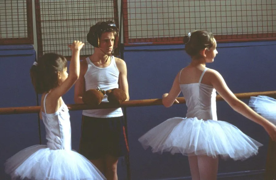 Кадр из фильма Билли Эллиот