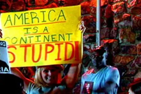 Кадр из фильма День без мексиканца