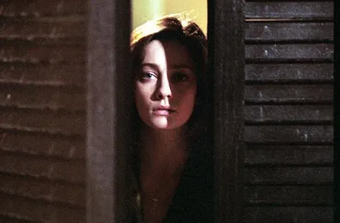 Кадр из фильма Окно напротив