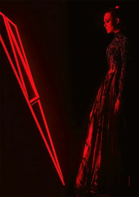 Кадр из фильма Неоновый демон