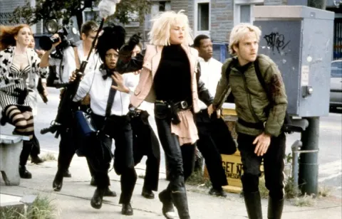 Кадр из фильма Безумный Сесил Б.