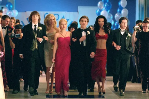 Кадр из фильма Соседка