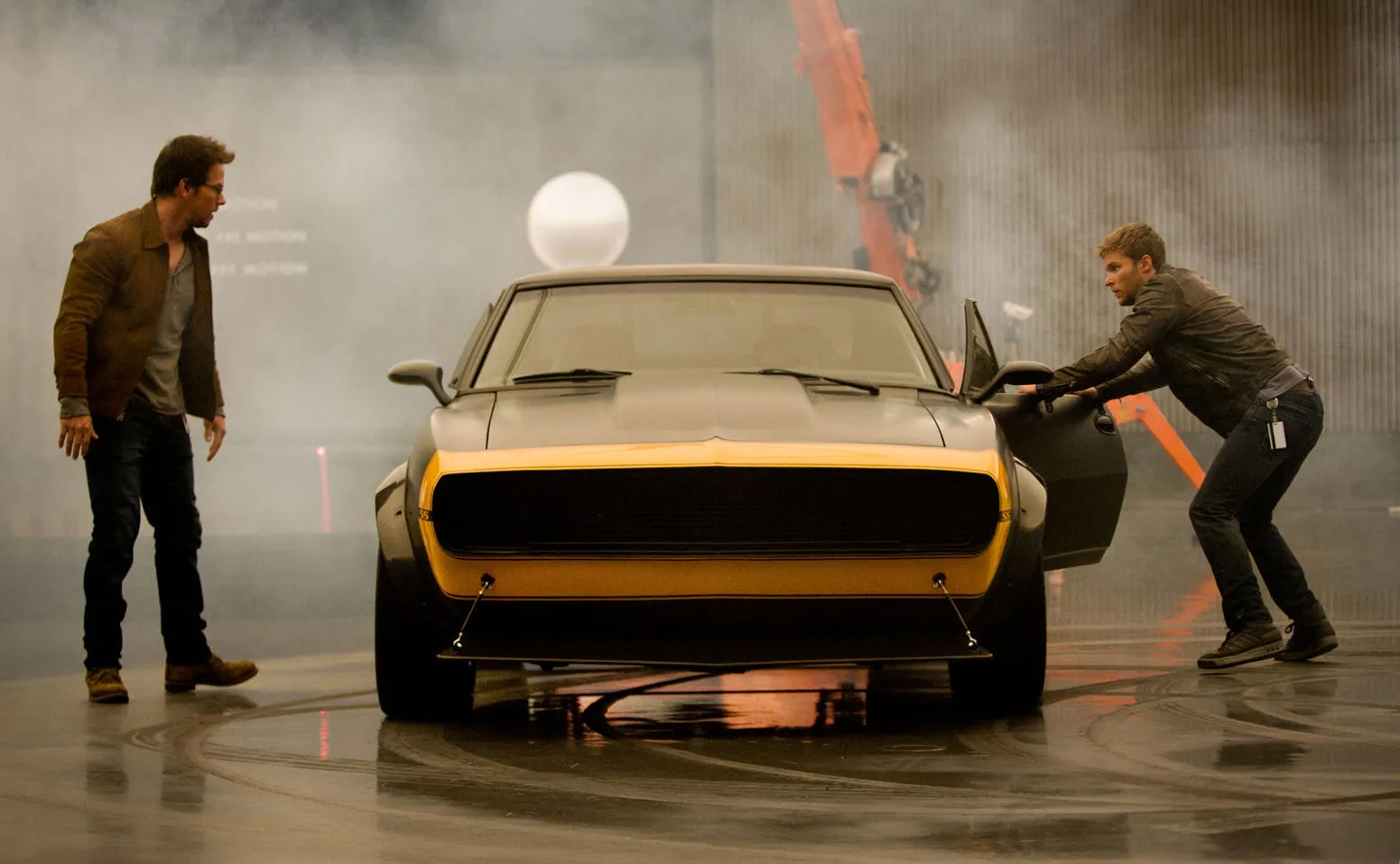 Кадр из фильма Трансформеры: Эпоха истребления