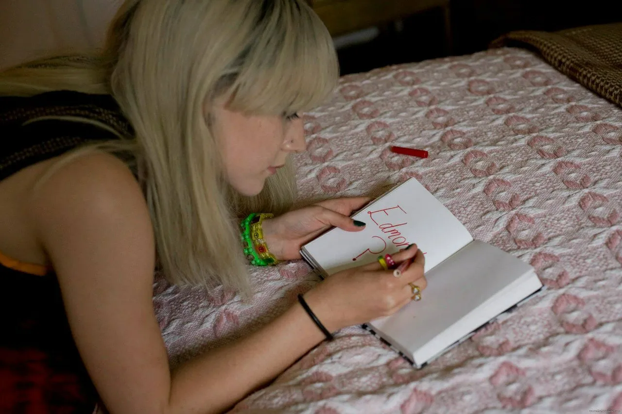 Кадр из фильма Как я теперь люблю