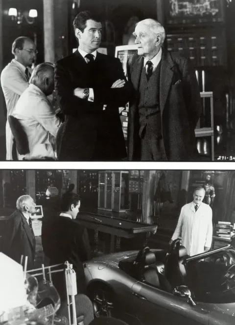 Кадр из фильма И целого мира мало