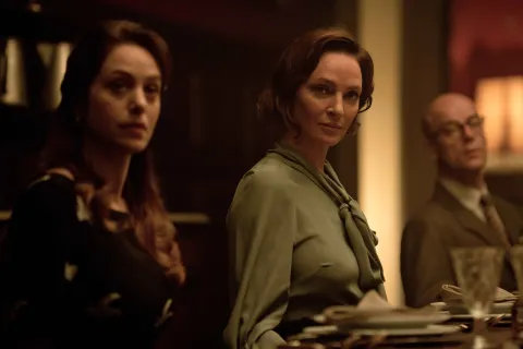 Кадр из фильма Дальше по коридору